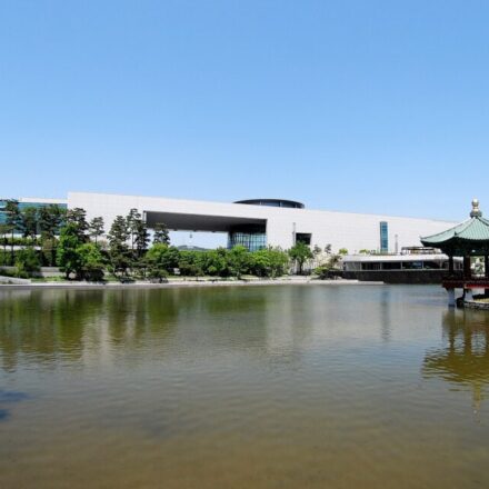 Korea history museum tour: National Museum of Korea exterior view (featured image)