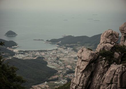 Namhae Sangju Songjeong Beach summer holiday course - emerald sea coastline view