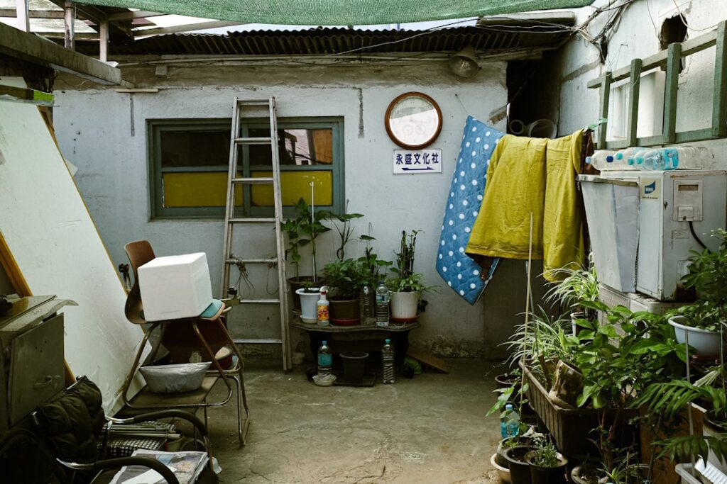 Korea student housing — self-boarding studio room