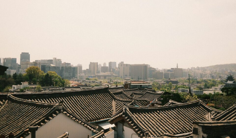 F-4 overseas Korean visa — Seoul skyline settlement view