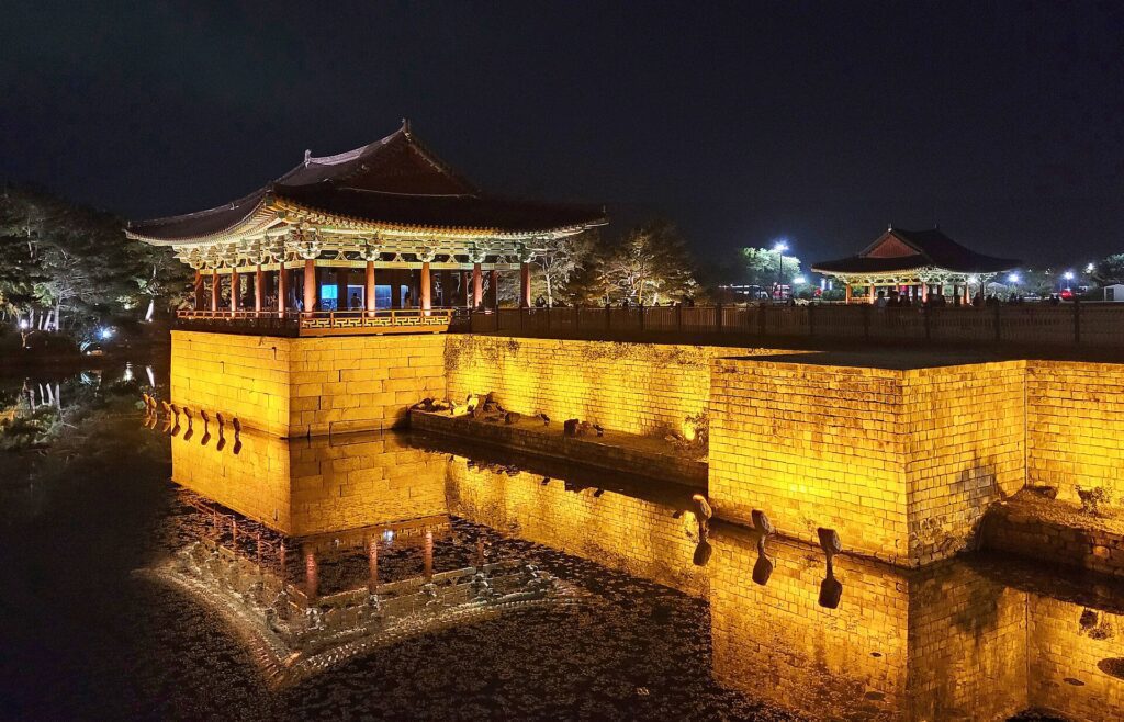 Gyeongju Bicycle Travel Route: 6.5km Loop Through Daereungwon, Cheomseongdae & Woljeonggyo featured image