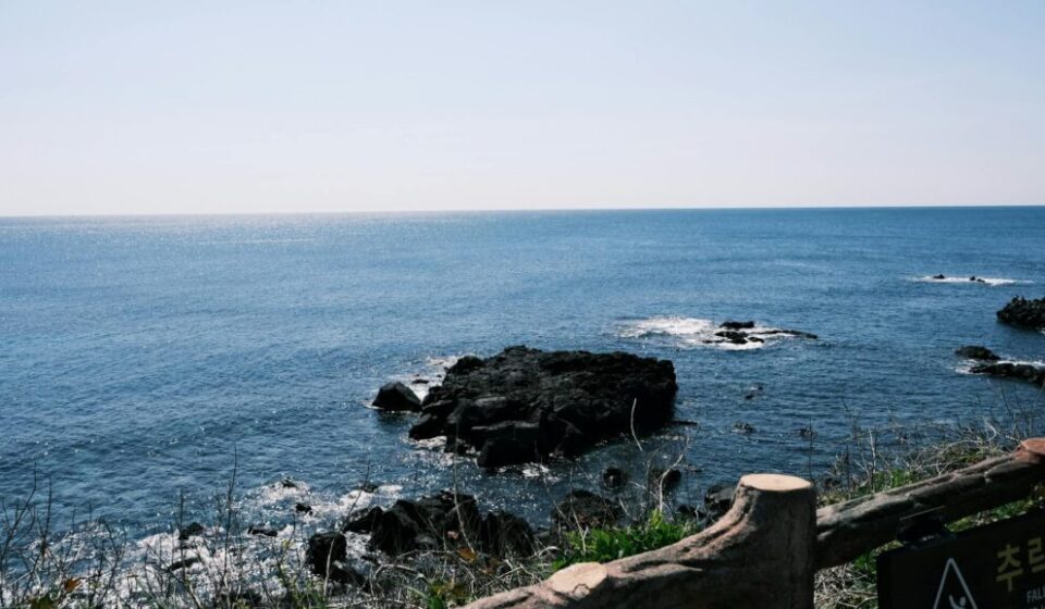 Jeju First Visit 2-Night 3-Day Itinerary — Hyeopjae Geumneung emerald beach featured