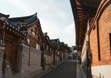 Jeonju bibimbap makgeolli food tour course starting point — Hanok Village rooftops in Jeonju