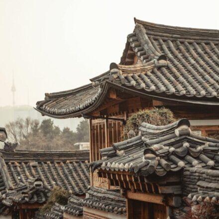 Jeonju couple hanok night view featured image