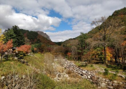 Korea famous mountain hiking — autumn foliage on mountain ridges