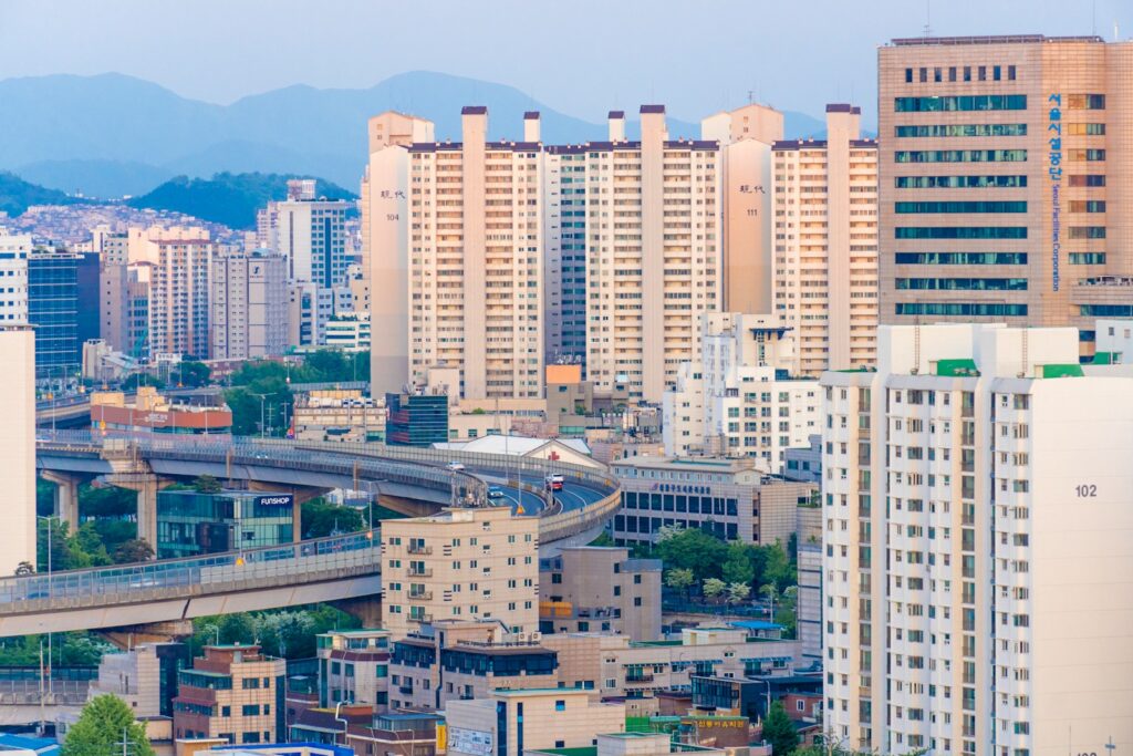 Korea housing cost comparison — Seoul apartments