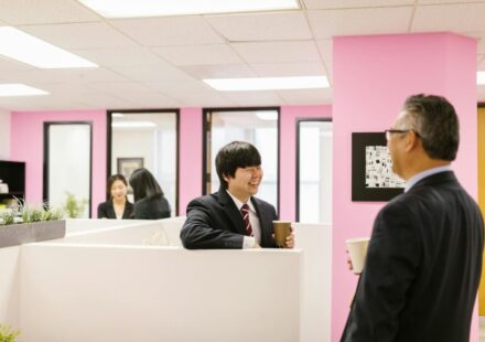 Korean workplace culture for foreigners hierarchy office guide
