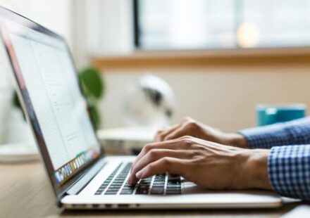 Korean workplace email etiquette foreigner email writing guide