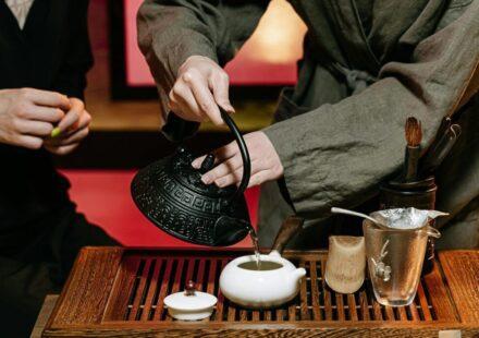 Korean tea ceremony experience traditional tea brewing
