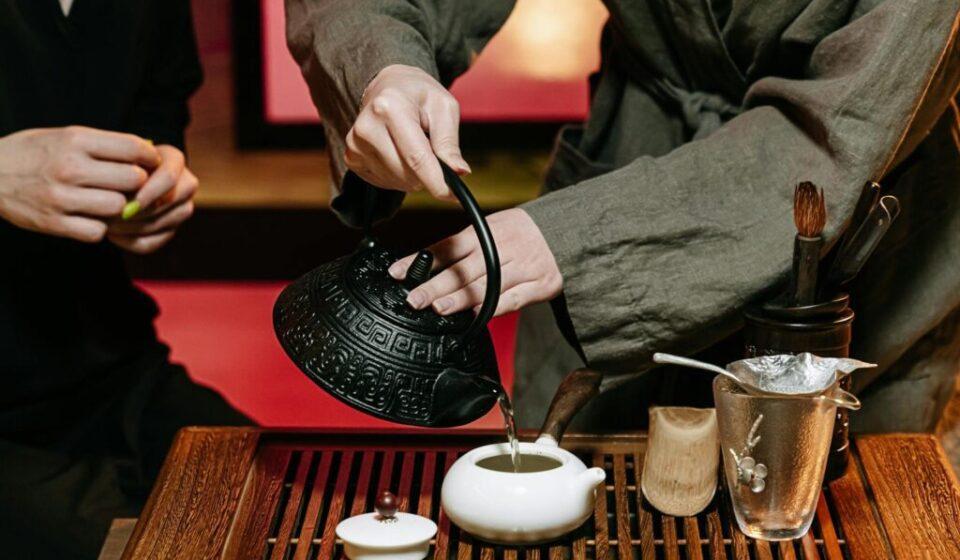 Korean tea ceremony experience traditional tea brewing