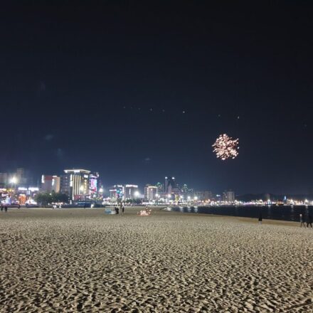 Pohang Yeongildae night walk — Yeongildae Beach evening view