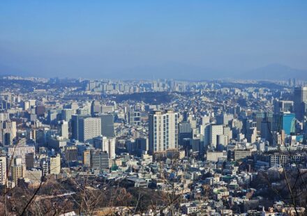 Seoul hotspots guide — Hongdae Itaewon Gangnam Seongsu city skyline
