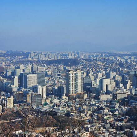 Seoul hotspots guide — Hongdae Itaewon Gangnam Seongsu city skyline