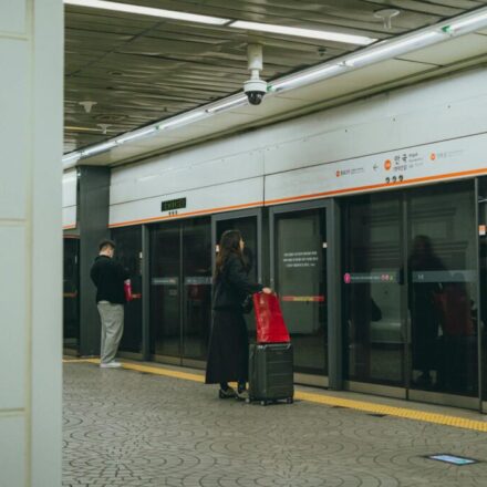 How to use a T-money card — Seoul subway entrance for foreign travelers