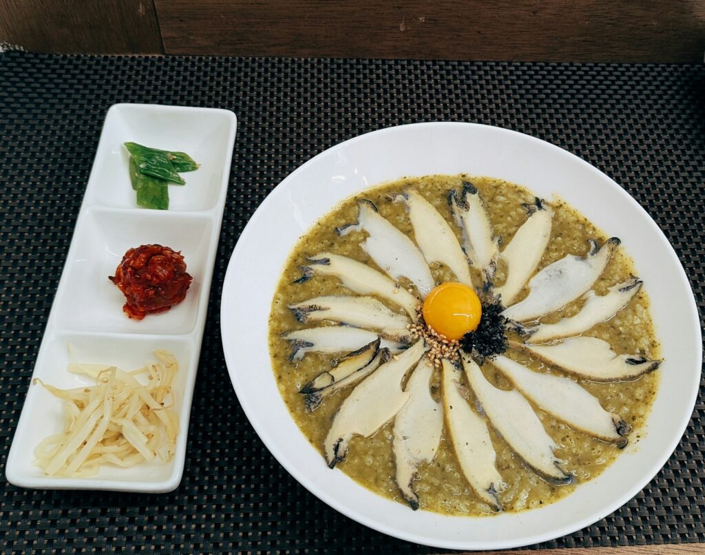 Yeosu seafood food route — gejang (soy-marinated raw crab)
