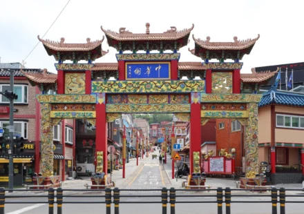 Incheon Chinatown day trip main gate and street view