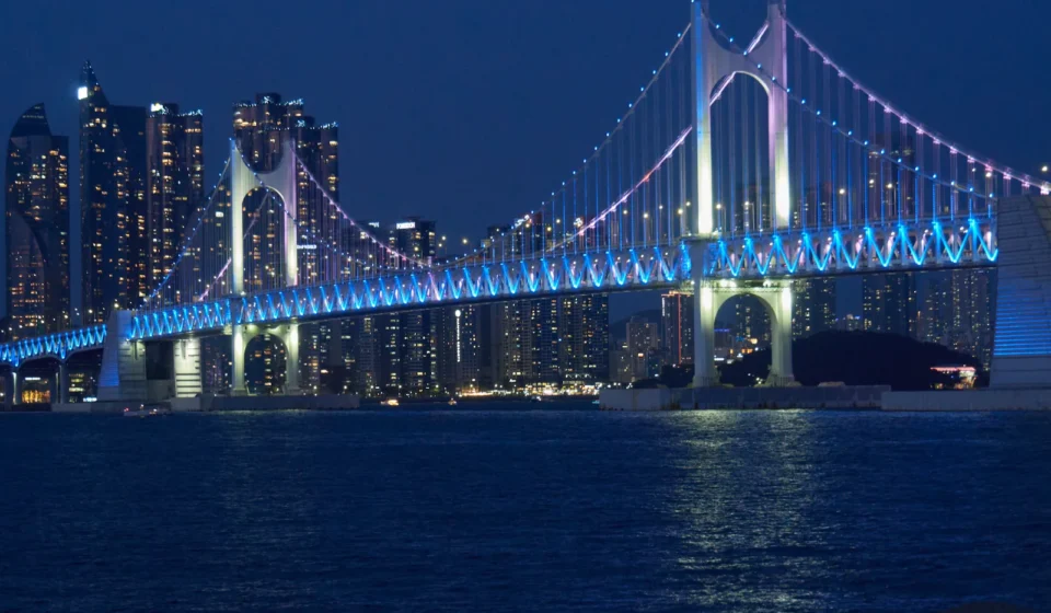 Gwangan Bridge at night from Gwangalli Beach in Busan