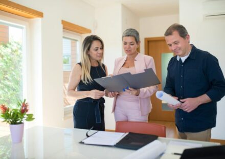 Korea real estate contract signing and document review