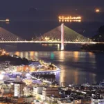 WeBring visual for Yeosu Night Sea Course: The Complete Guide Marine Cable Car, Romantic Food Stalls, and Tips for Foreign Visitors